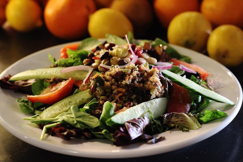 Quinoa Salad with Chickpeas